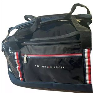 Tommy Hilfiger duffle bag back pack 2in1